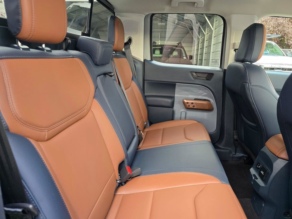 Used 2024 Ford Maverick Lariat FWD image 16