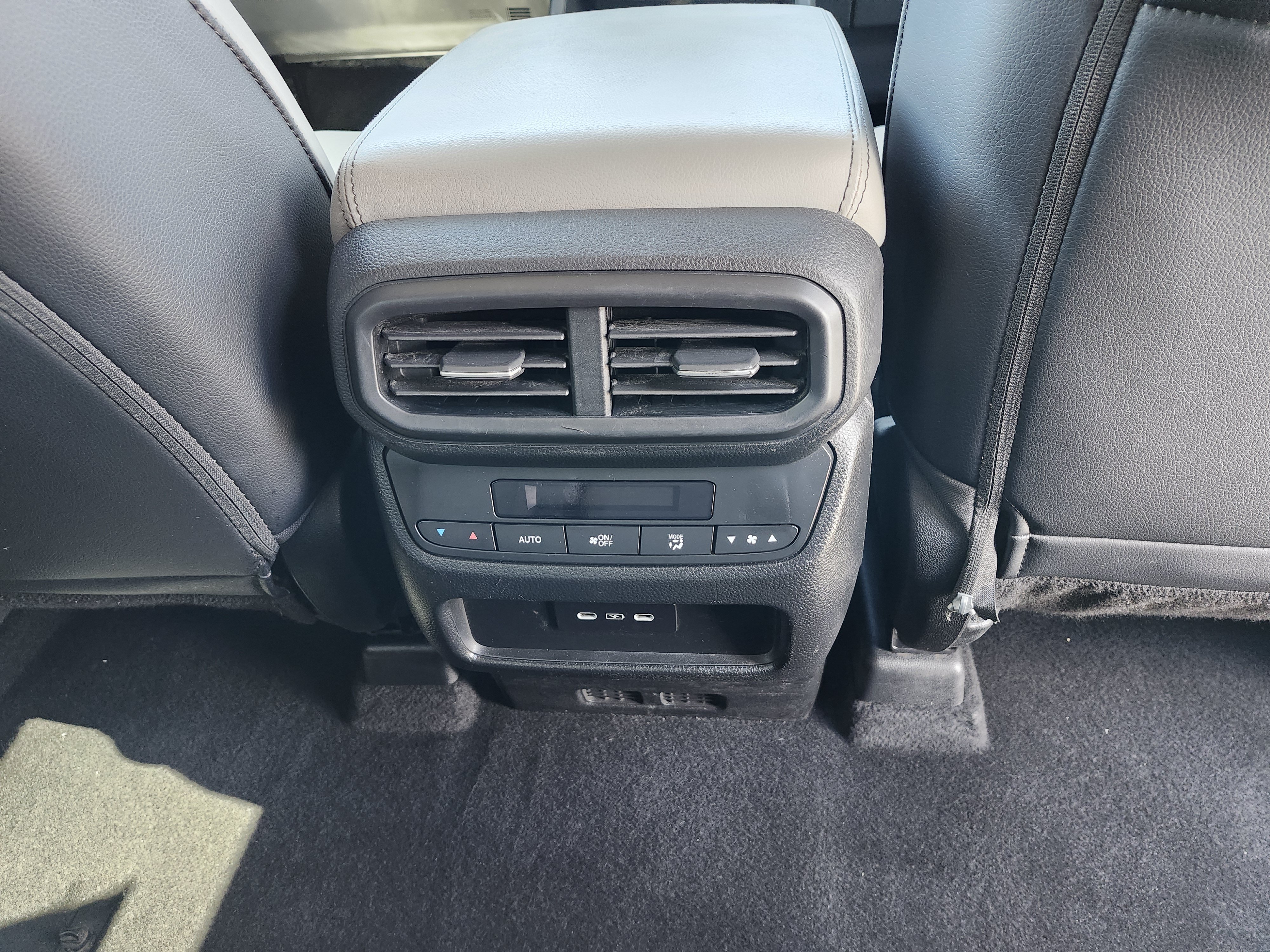 Used 2024 Honda Pilot EX-L image 22
