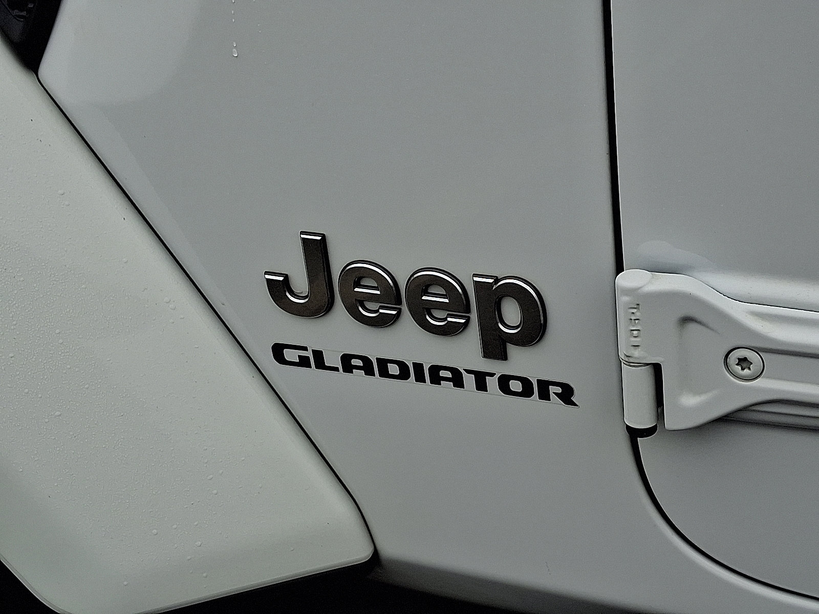 Certified 2022 Jeep Gladiator Overland w/ LED Lighting Group AWD/4WD image 32