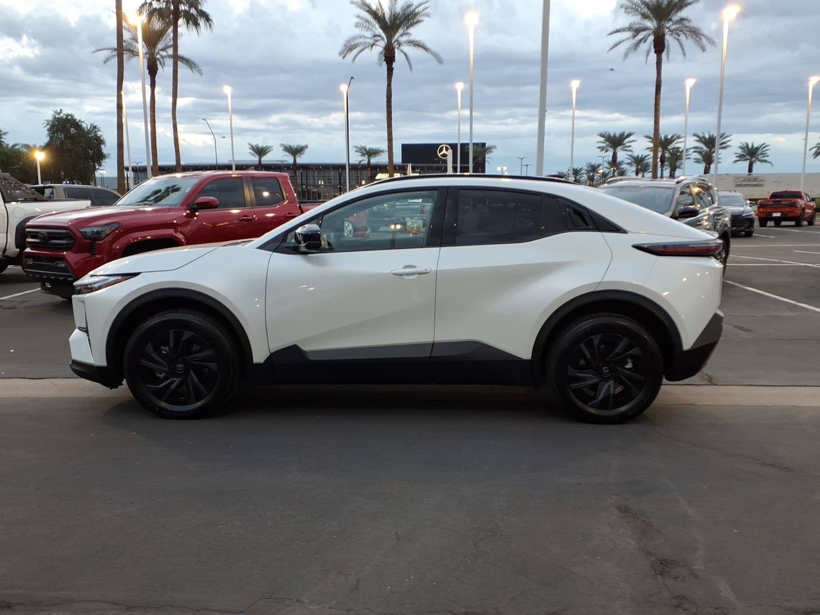 Certified 2026 Toyota C-HR AWD/4WD image 7
