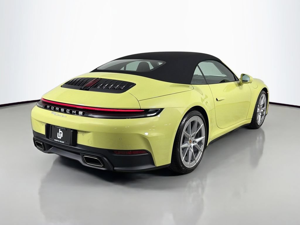 Used 2025 Porsche 911 Carrera image 5