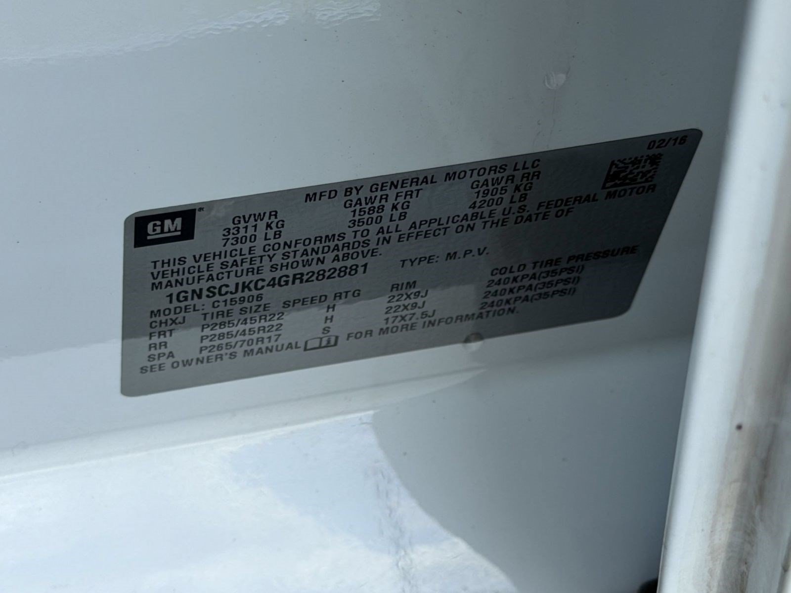 Used 2016 Chevrolet Suburban LTZ RWD image 27