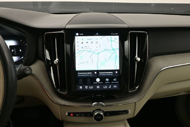 Used 2023 Volvo XC60 B5 Plus w/ Climate Package AWD/4WD image 13