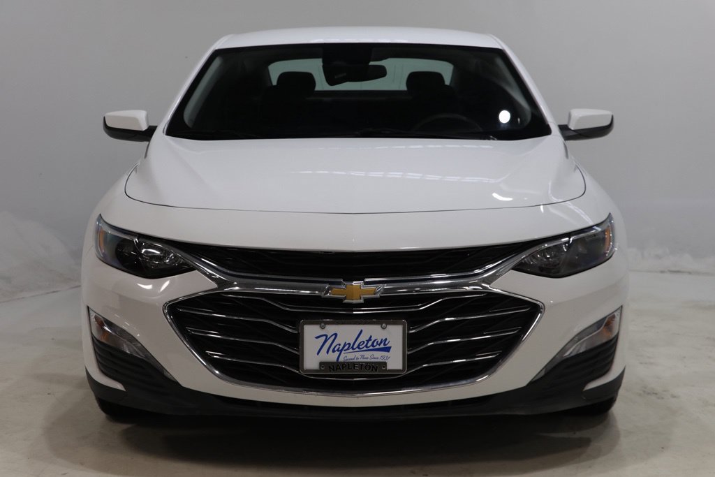 Used 2024 Chevrolet Malibu LT FWD image 2