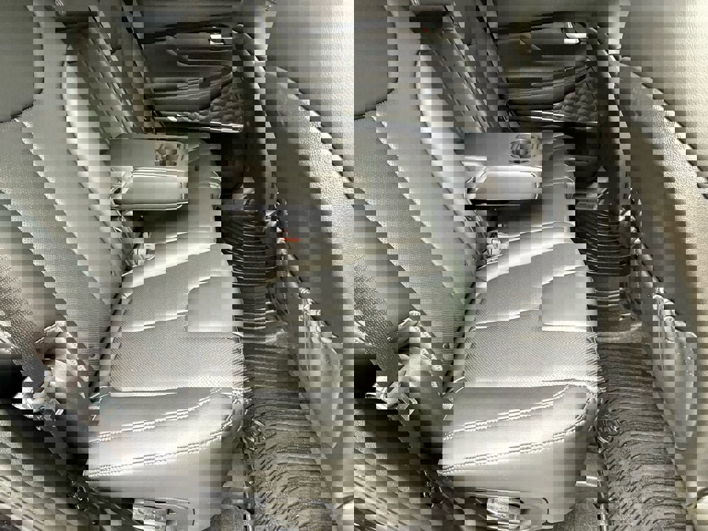 Used 2023 Hyundai Santa Fe SEL Premium image 11