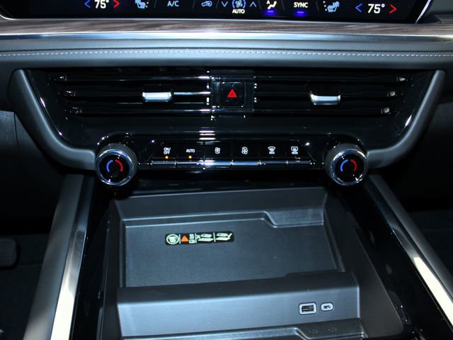 Used 2026 Chevrolet Tahoe LT w/ LPO, Dark Essentials Package RWD image 15