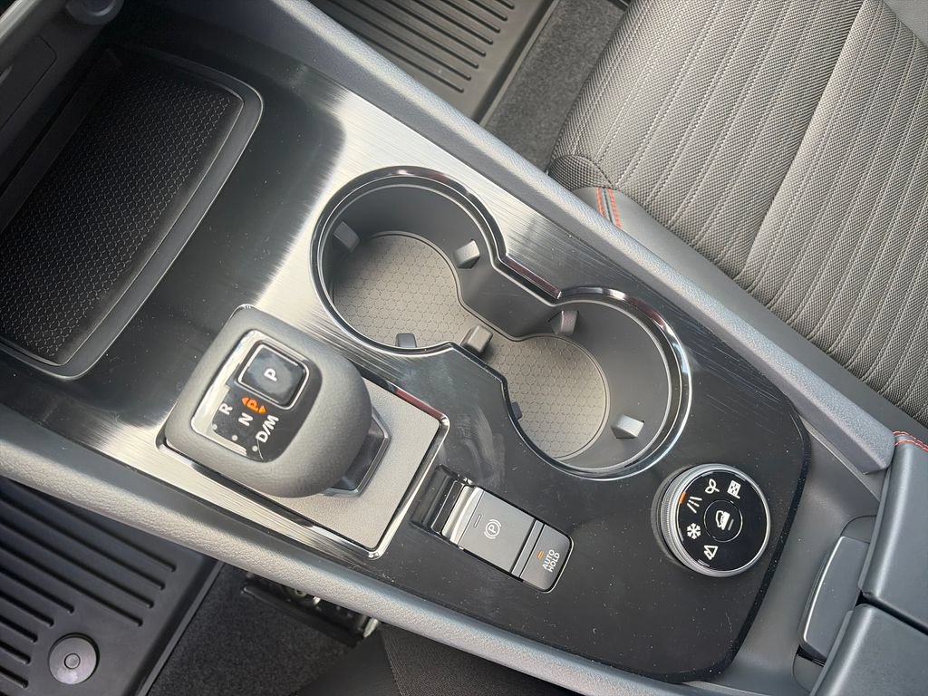 New 2026 Nissan Rogue SV AWD/4WD image 23