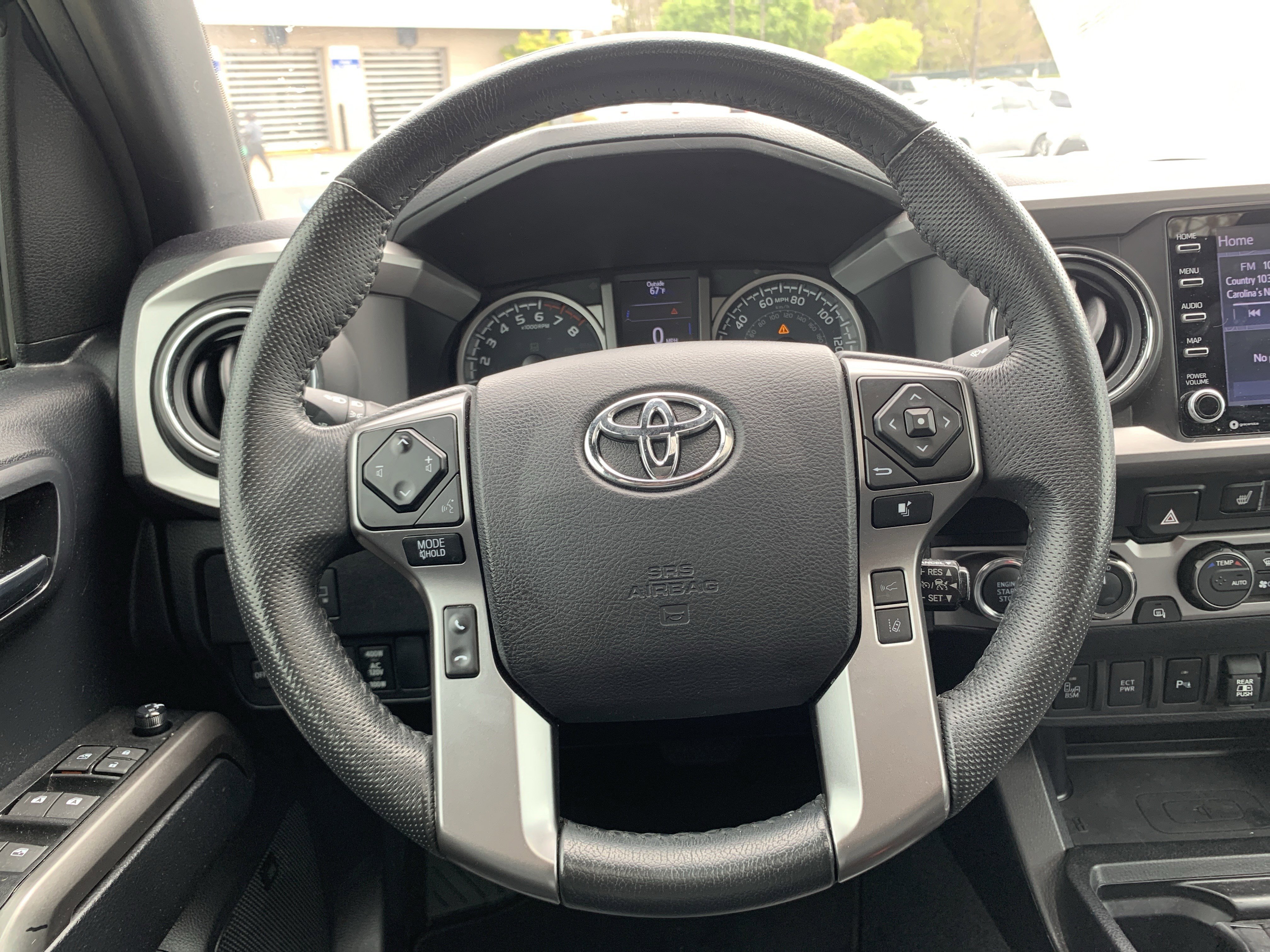 Used 2021 Toyota Tacoma Limited image 18