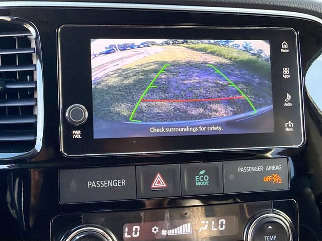 Used 2018 Mitsubishi Outlander SEL AWD/4WD image 26