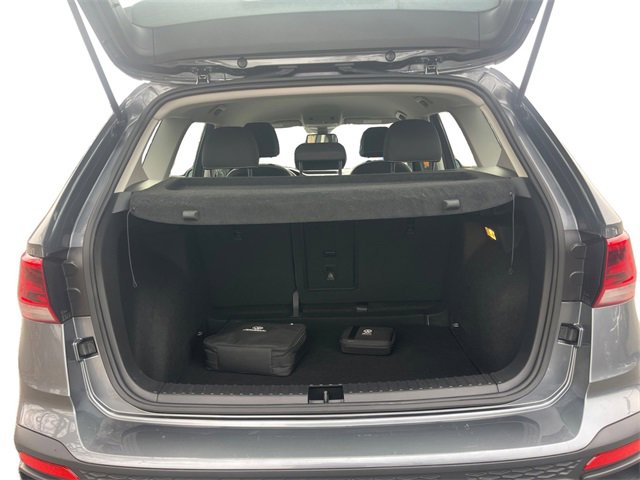 Used 2022 Volkswagen Taos S image 19