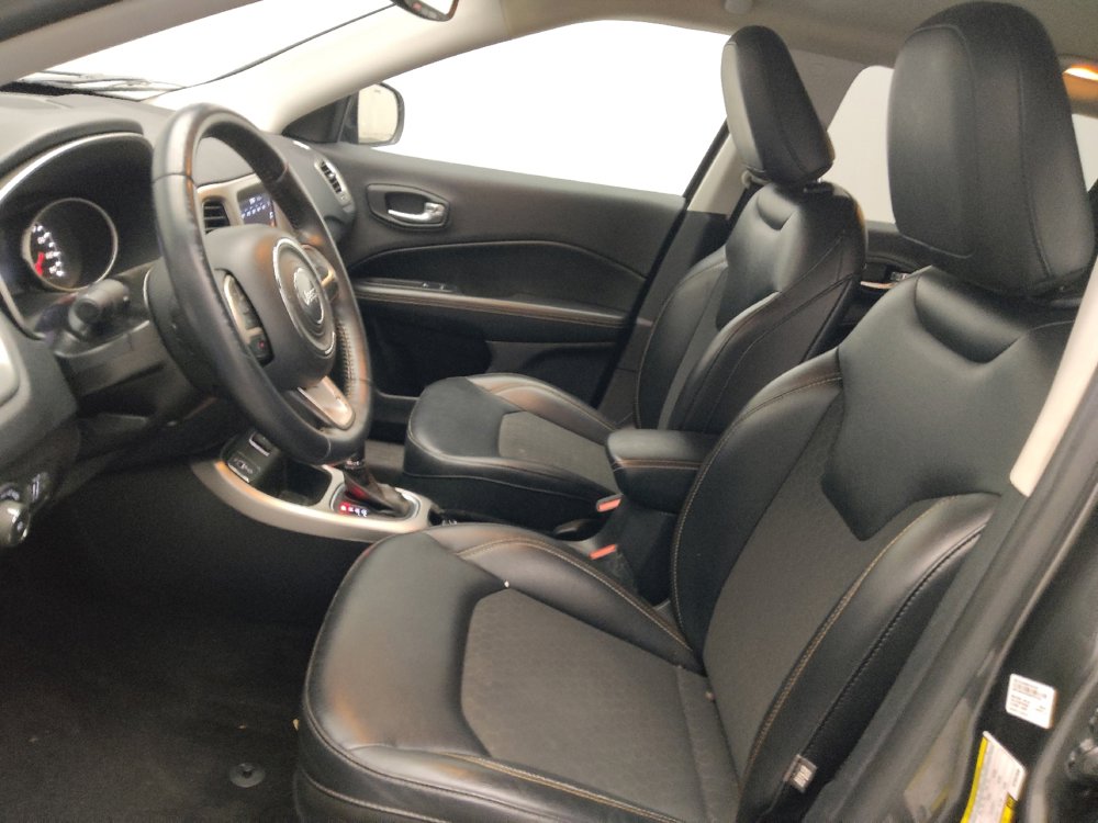 Used 2019 Jeep Compass Latitude w/ Popular Equipment Group image 17