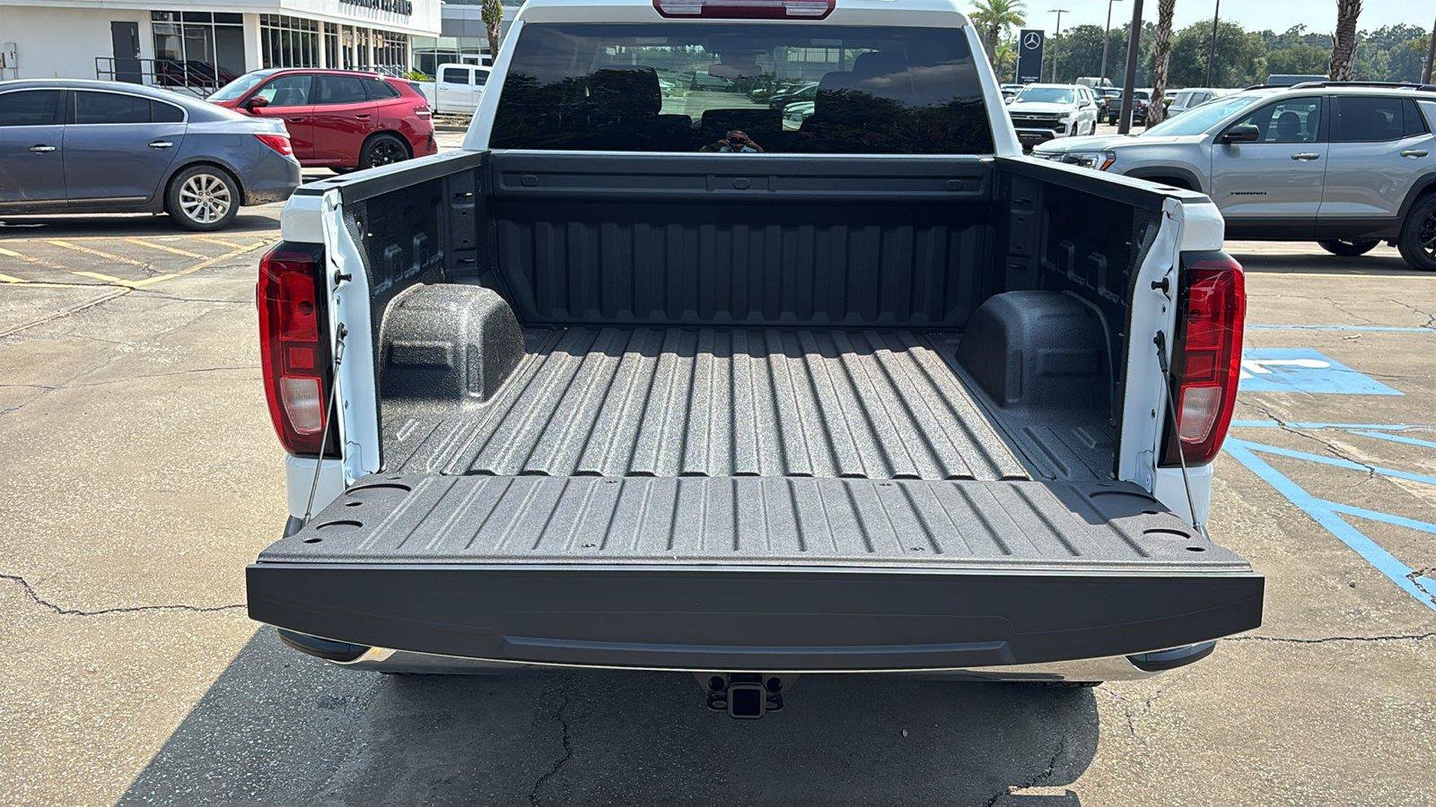 New 2026 GMC Sierra 1500 Pro w/ Pro Value Package AWD/4WD image 7