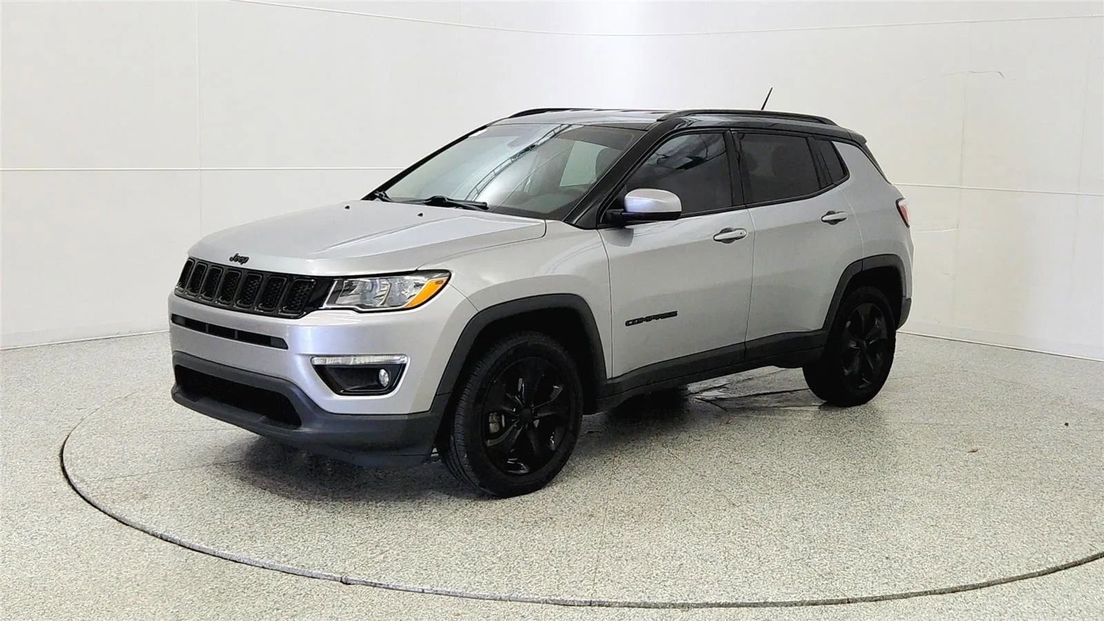 Used 2018 Jeep Compass Latitude AWD/4WD image 3