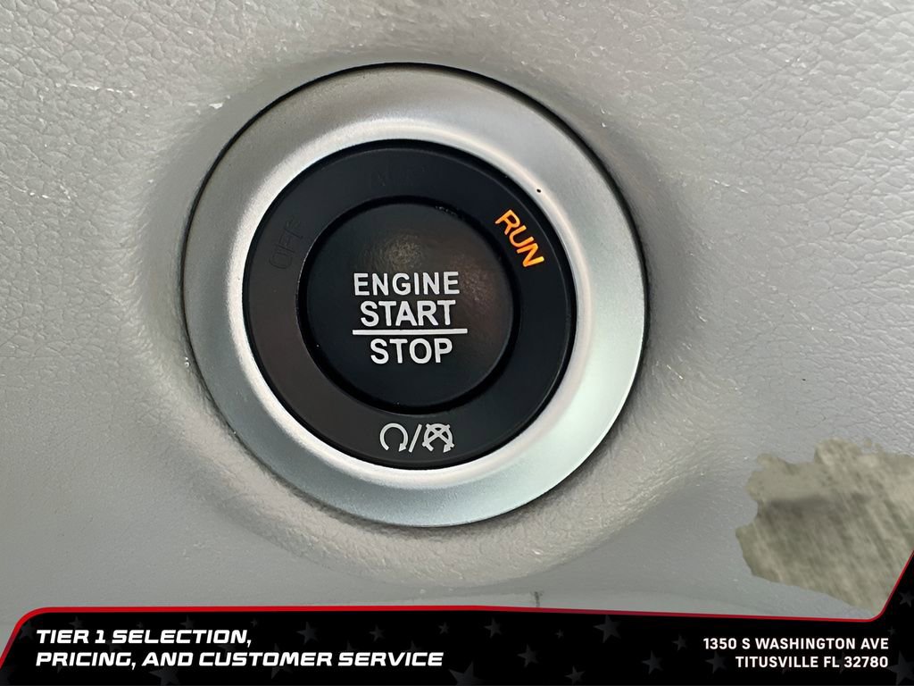Used 2023 Chrysler Voyager LX FWD image 35
