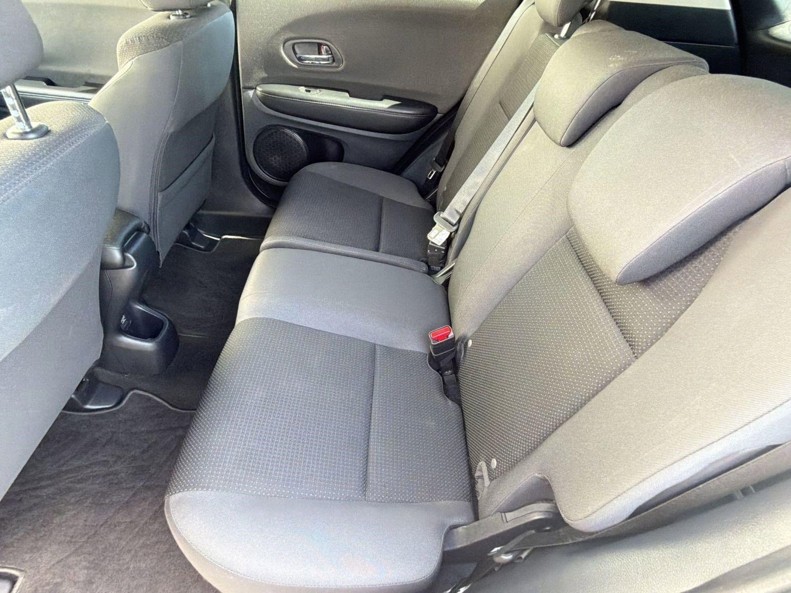 Used 2021 Honda HR-V LX image 14