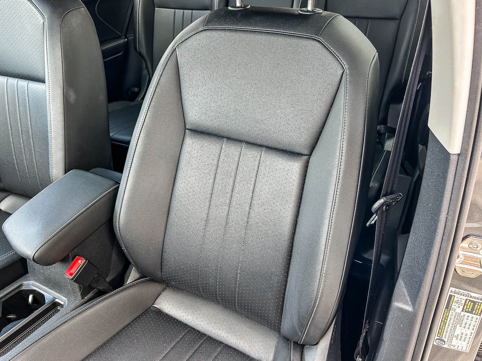 Used 2023 Volkswagen Tiguan SE FWD image 26