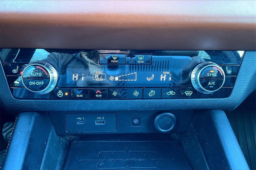 Used 2022 Mitsubishi Outlander SEL image 32