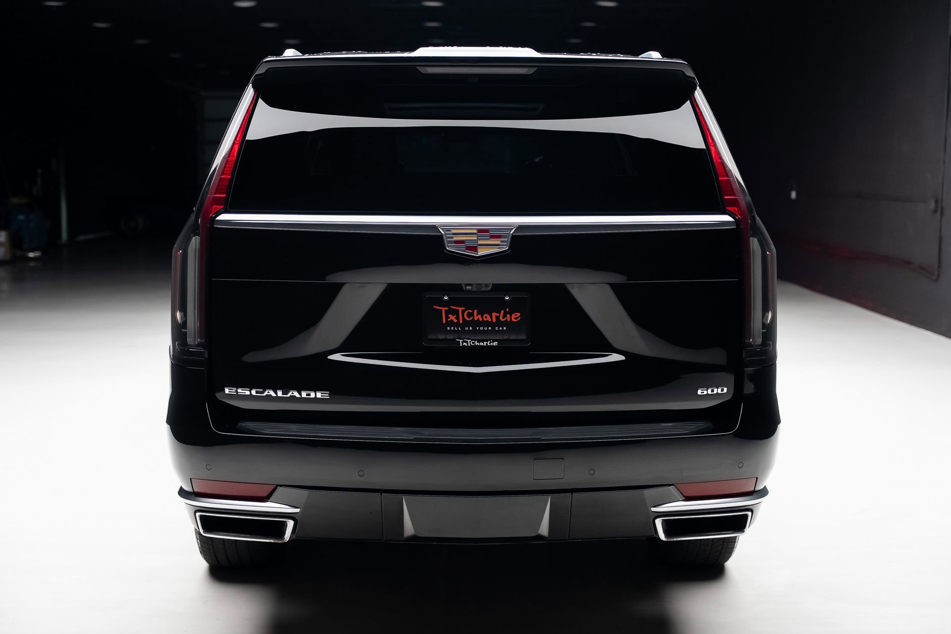 Used 2024 Cadillac Escalade ESV Premium Luxury RWD image 26