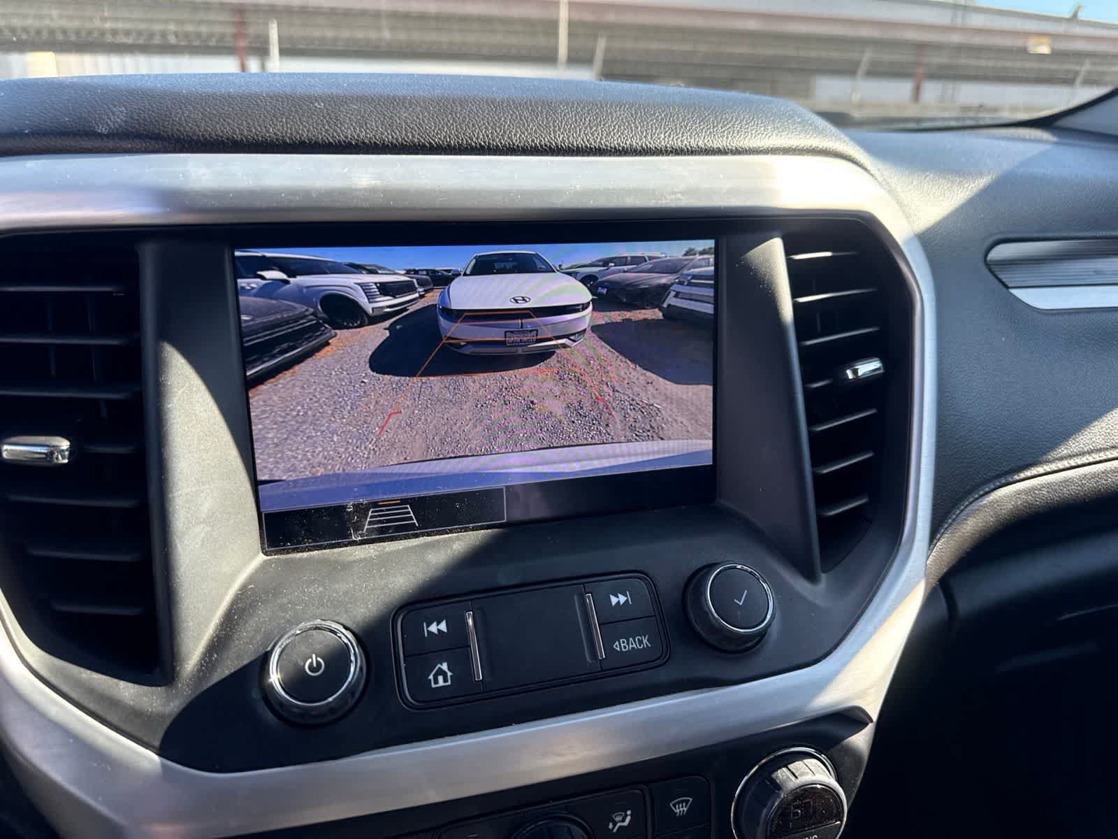 Used 2020 GMC Acadia SLT FWD image 27