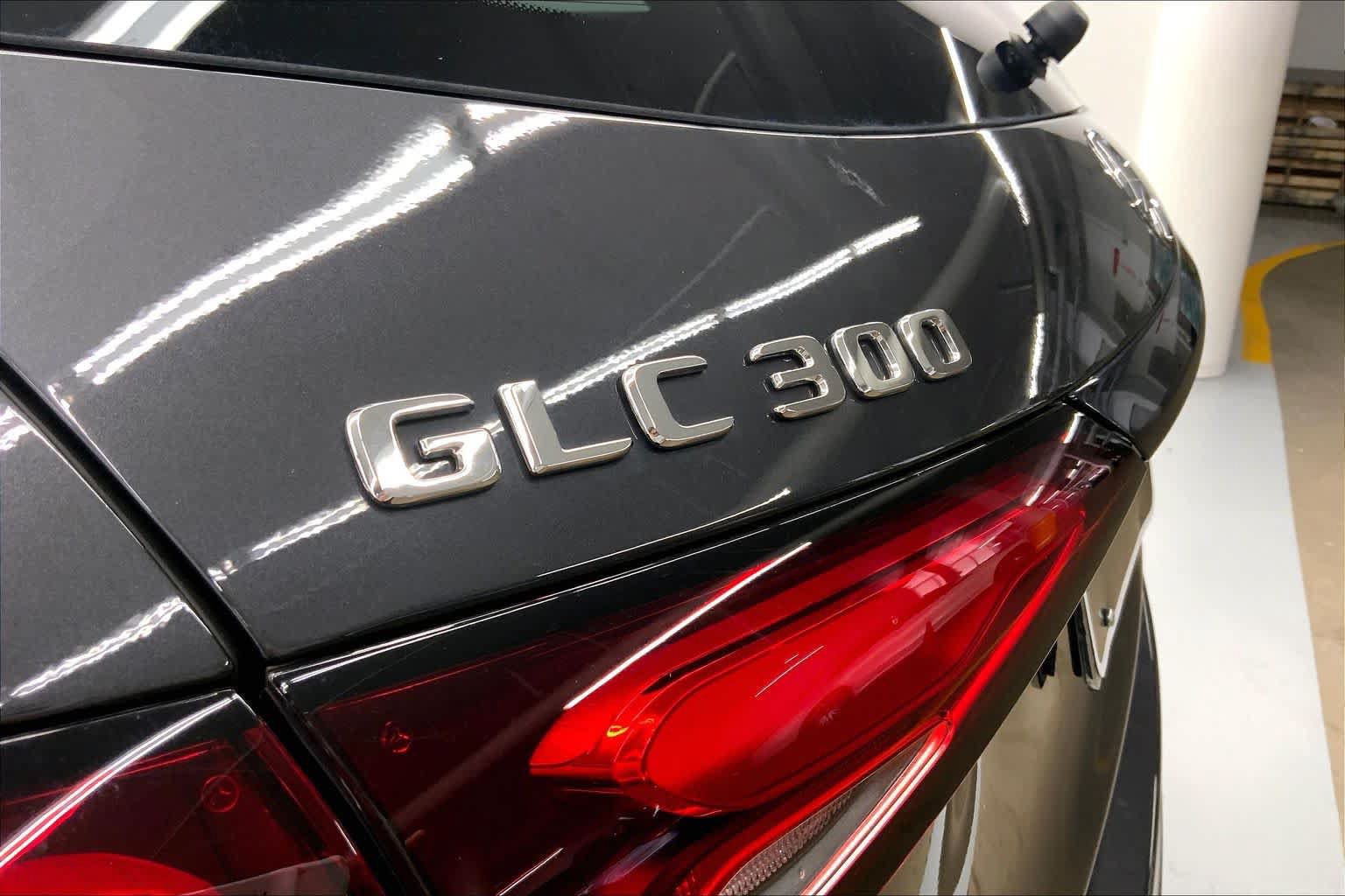 Used 2026 Mercedes-Benz GLC 300 image 14