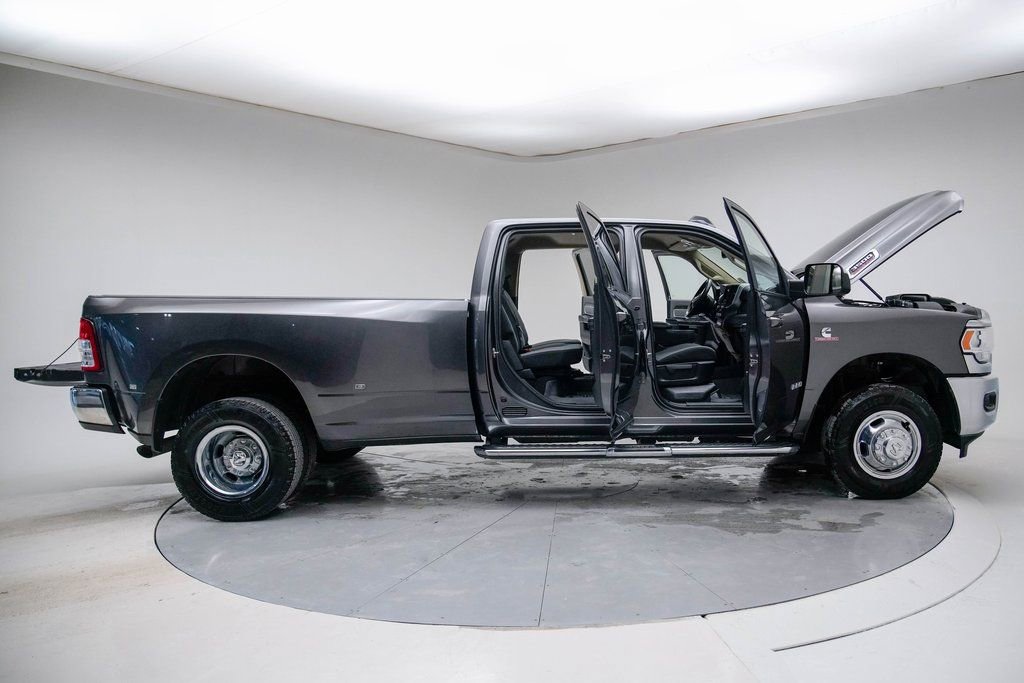 Used 2020 RAM 3500 Big Horn w/ Level 1 Equipment Group image 14