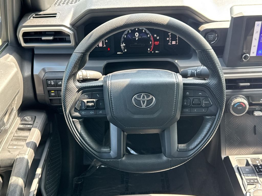 Used 2025 Toyota Tacoma SR5 AWD/4WD image 23