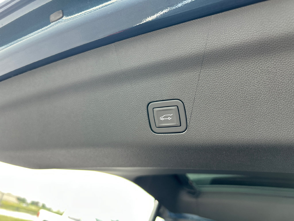 New 2026 GMC Yukon XL Elevation AWD/4WD image 38