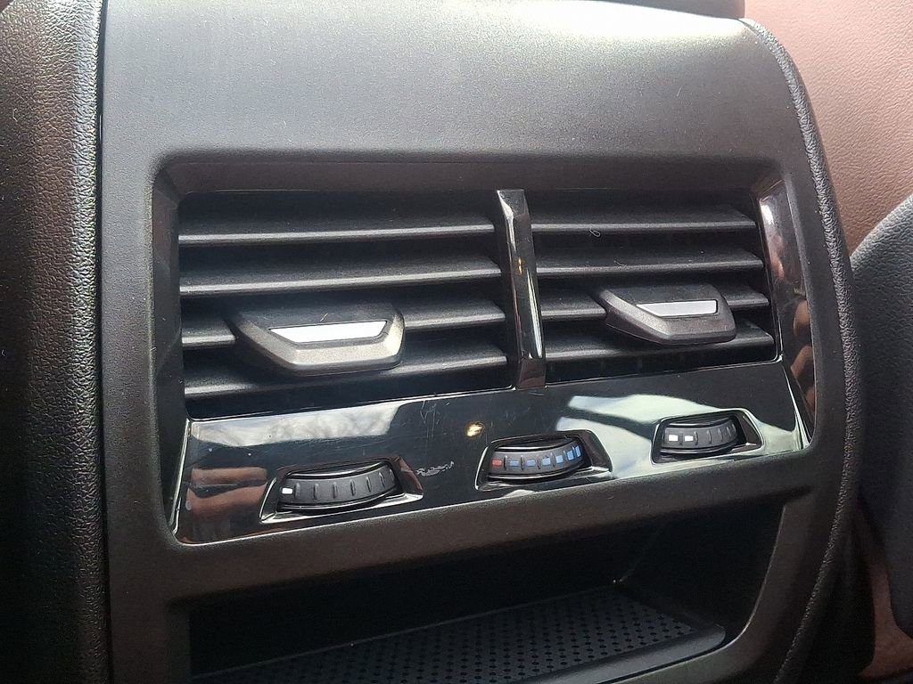 Certified 2025 BMW X5 xDrive40i w/ Premium Package image 11