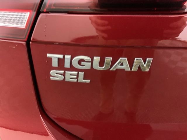 Used 2019 Volkswagen Tiguan SEL Premium w/ 3rd Row Seat Package image 17