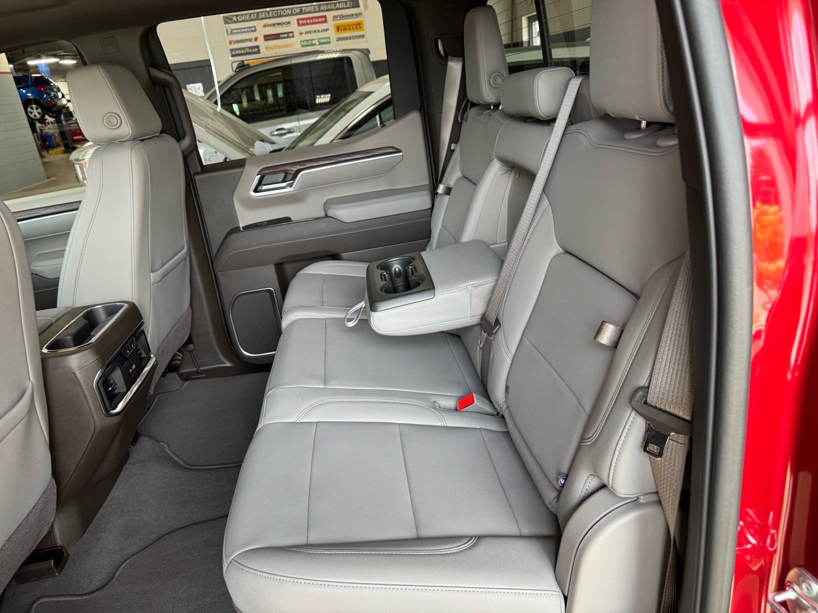 Used 2026 GMC Sierra 1500 SLT w/ SLT Premium Package AWD/4WD image 14