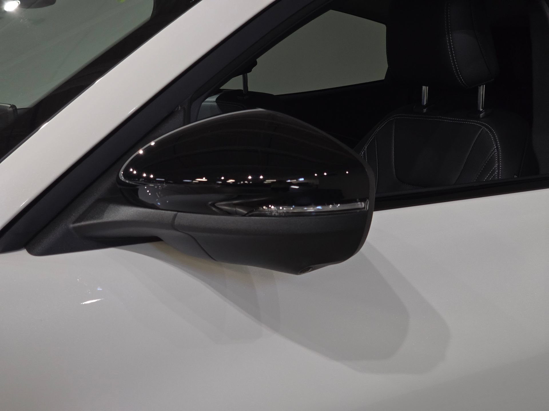 New 2025 Ford Mustang Mach-E Premium AWD/4WD image 19