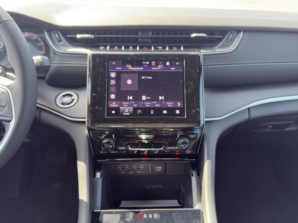 New 2026 Jeep Grand Cherokee L Laredo AWD/4WD image 20