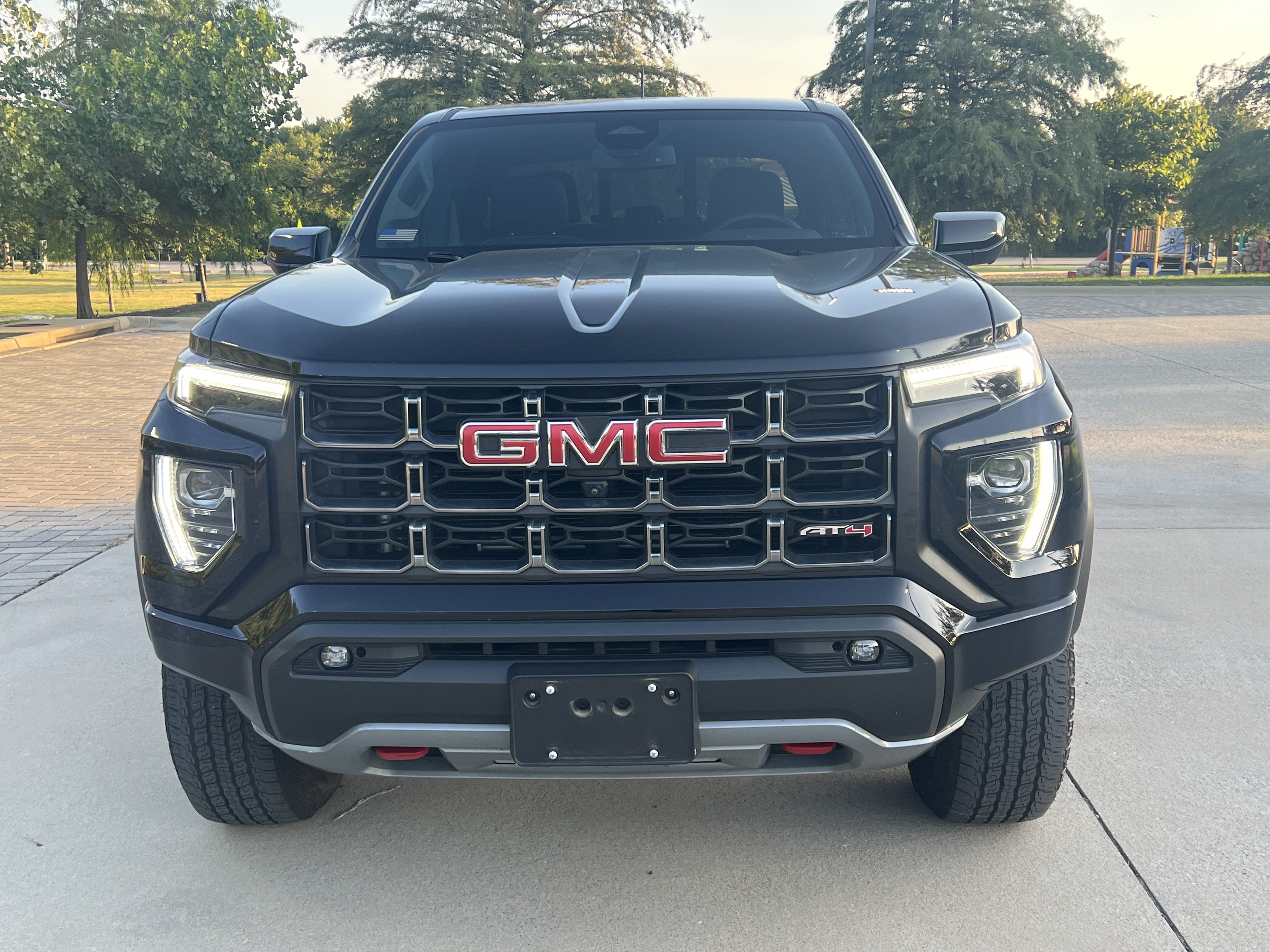 Used 2024 GMC Canyon AT4 w/ Technology Package AWD/4WD image 3