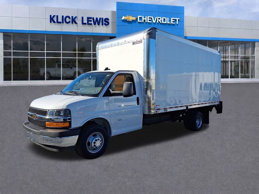 New 2025 Chevrolet Express 3500 w/ Power Convenience Package image 3