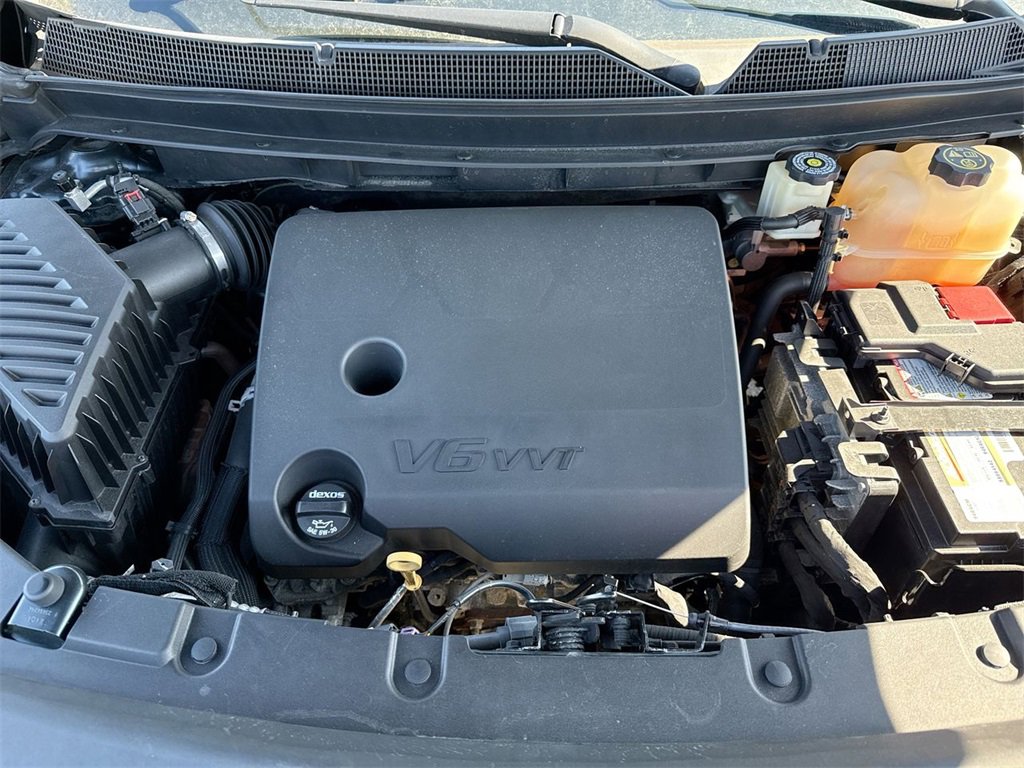 Used 2018 Chevrolet Traverse Premier w/ LPO, 'HIT The Road' Package image 27