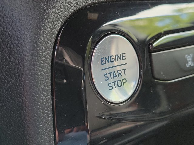 Used 2024 Ford Escape ST-Line w/ Tech Pack #1 AWD/4WD image 21