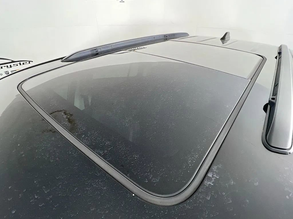 Used 2023 Jeep Grand Cherokee 4WD 4xe image 24