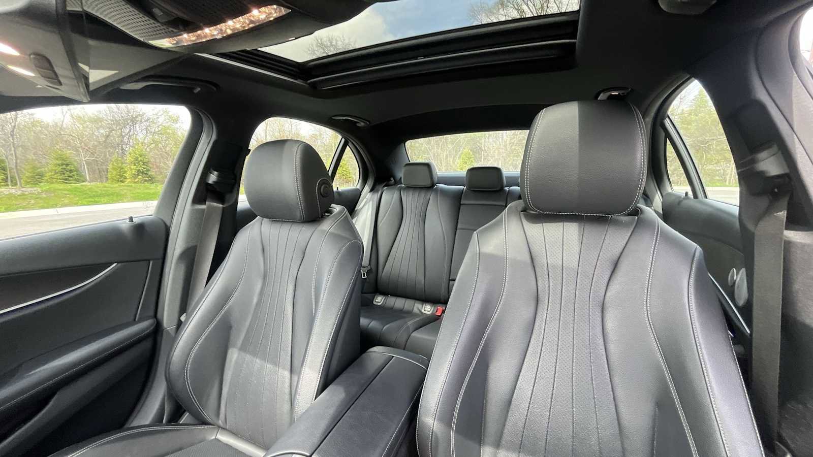 Certified 2019 Mercedes-Benz E 300 4MATIC image 10