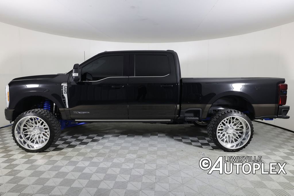 Used 2025 Ford F250 King Ranch w/ FX4 Off-Road Package AWD/4WD image 9