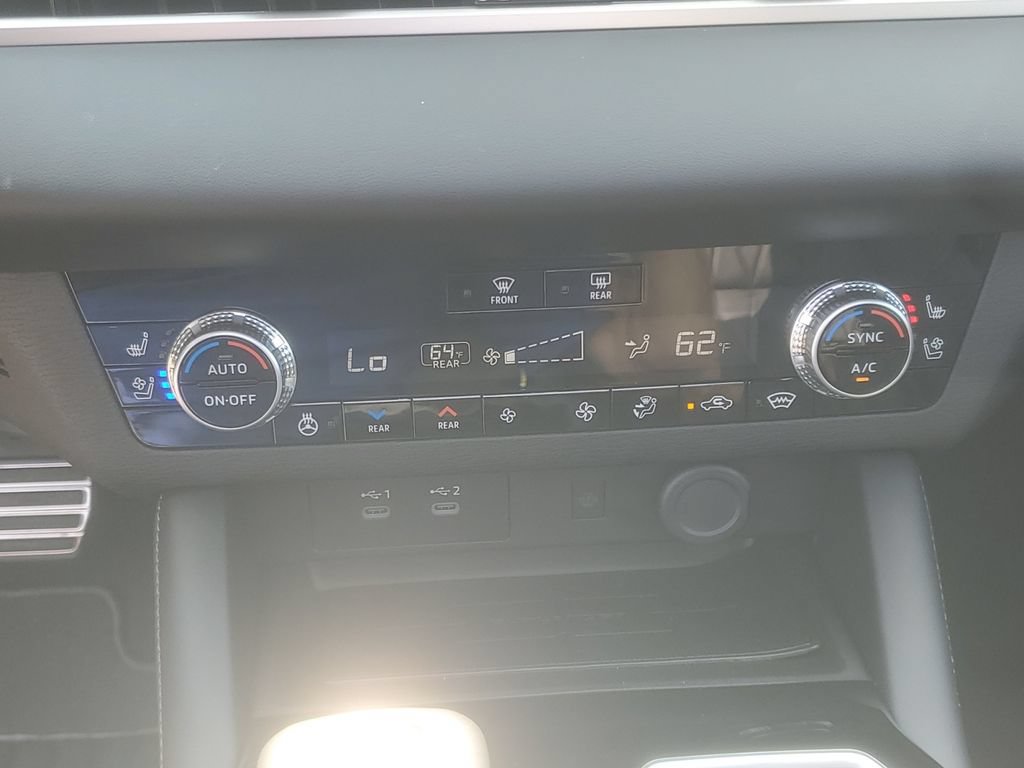 New 2026 Mitsubishi Outlander SEL AWD/4WD image 30
