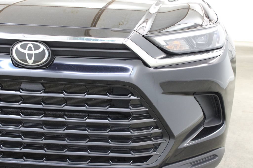 Used 2025 Toyota Grand Highlander AWD image 8