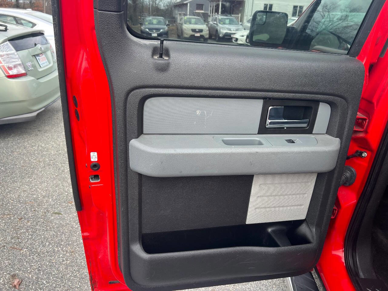 Used 2013 Ford F150 XLT w/ Luxury Equipment Group image 18