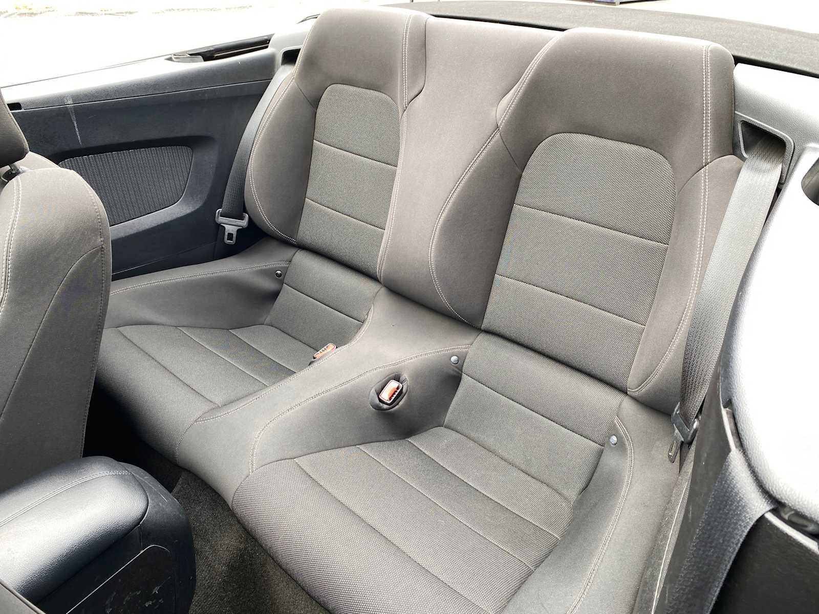 Used 2015 Ford Mustang Convertible image 9