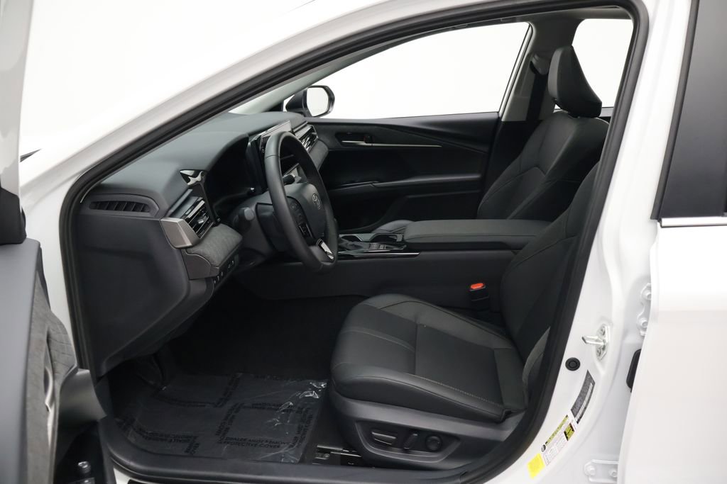 Certified 2025 Toyota Camry XLE FWD image 14