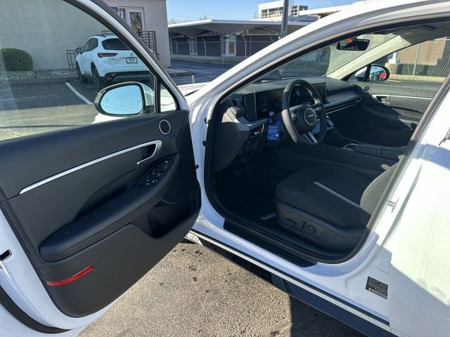 New 2026 Hyundai Sonata SEL FWD image 18