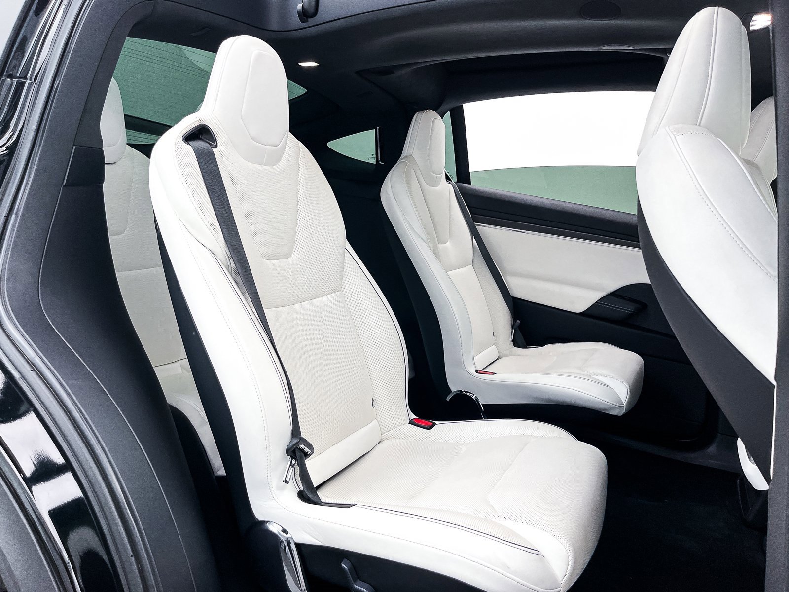 Used 2022 Tesla Model X Plaid image 33