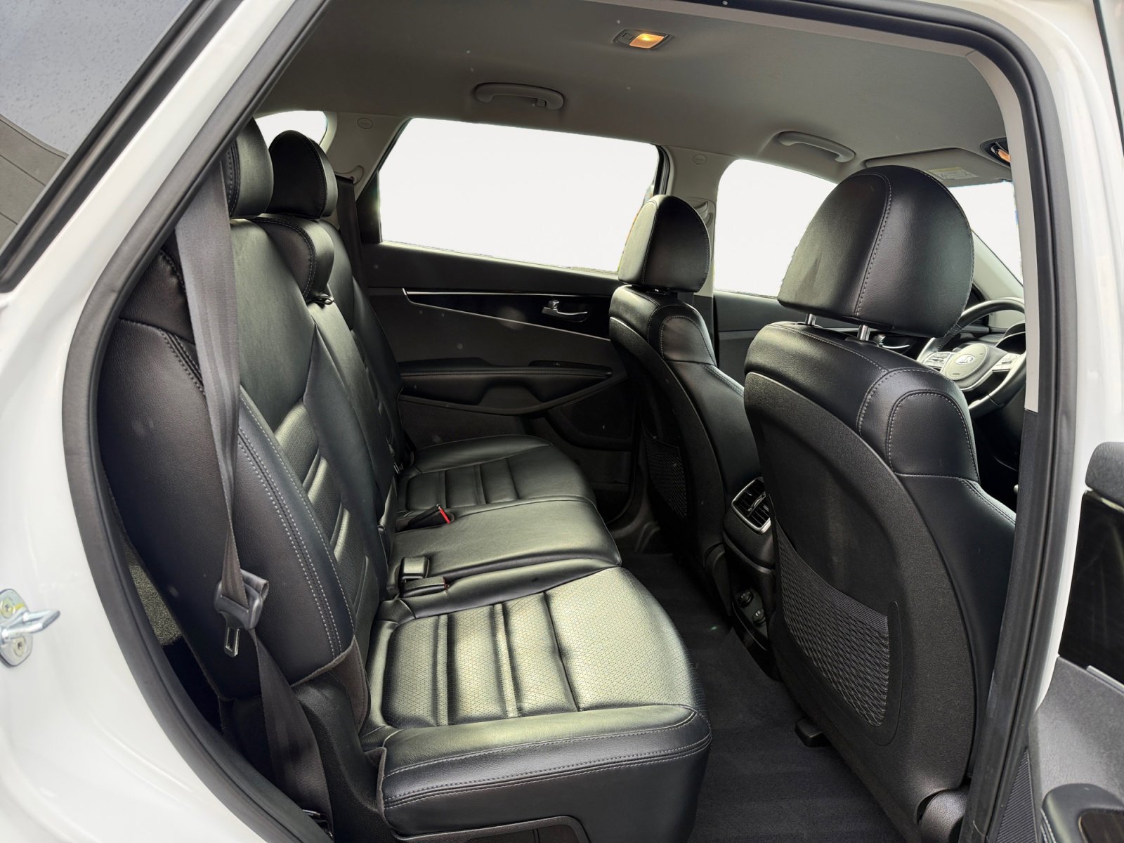 Used 2019 Kia Sorento EX image 18