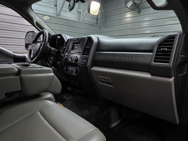 Used 2021 Ford F550 Luxury RWD image 17