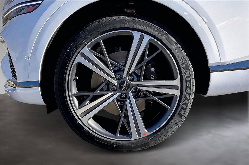 New 2026 Genesis GV80 3.5T e-SC image 13