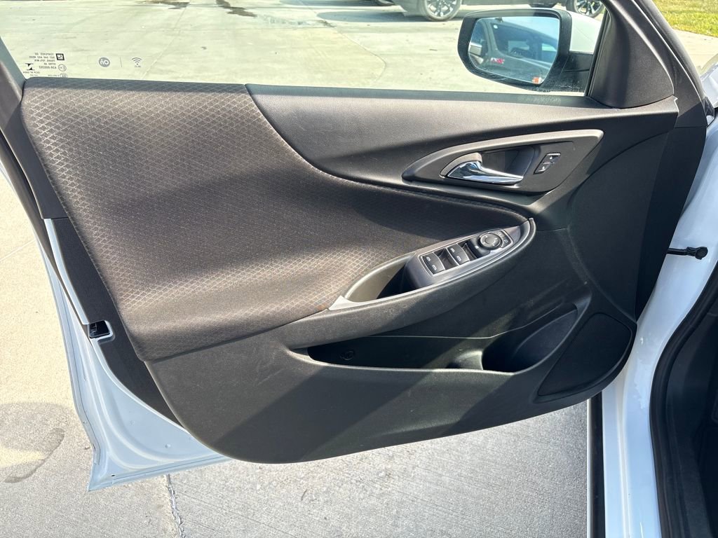 Used 2023 Chevrolet Malibu LT image 15